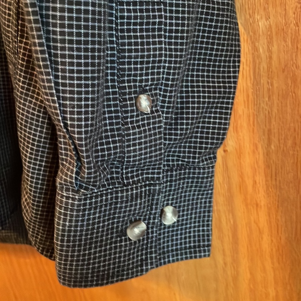 University of Wisconsin Badgers Plaid Check LS pocket work business shirt small - Picture 5 of 9